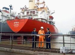 江陰海關(guān)駐廠監(jiān)管力促全國(guó)重點(diǎn)修船企業(yè)發(fā)展